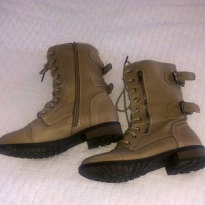 Mid calf grey/brown boots